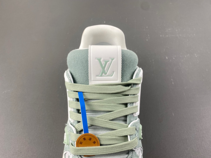 LV snekaers 310