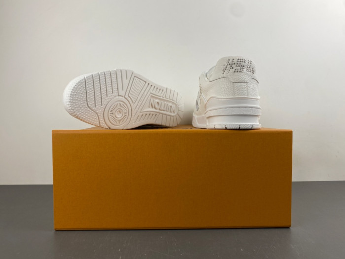 LV snekaers 283