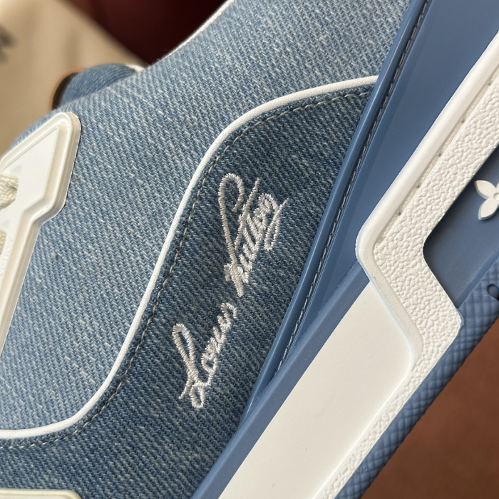 LV snekaers 272