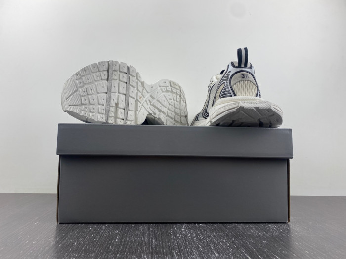 IAGA -PHANTOM SNEAKER-23