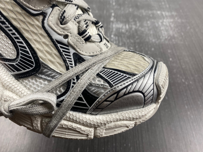 IAGA -PHANTOM SNEAKER-23
