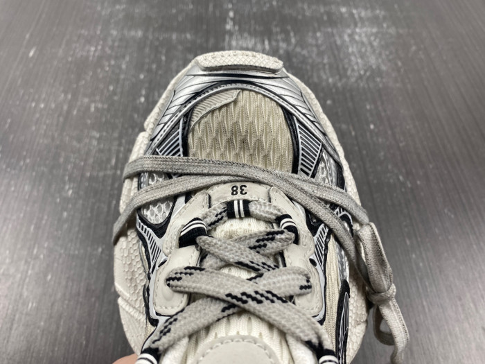 IAGA -PHANTOM SNEAKER-23