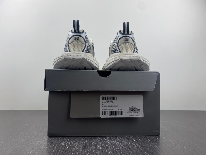 IAGA -PHANTOM SNEAKER-23