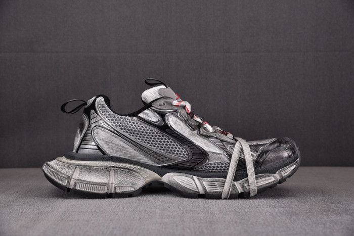 BALENCIAGA 28