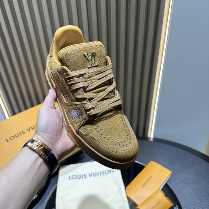 LV snekaers 125