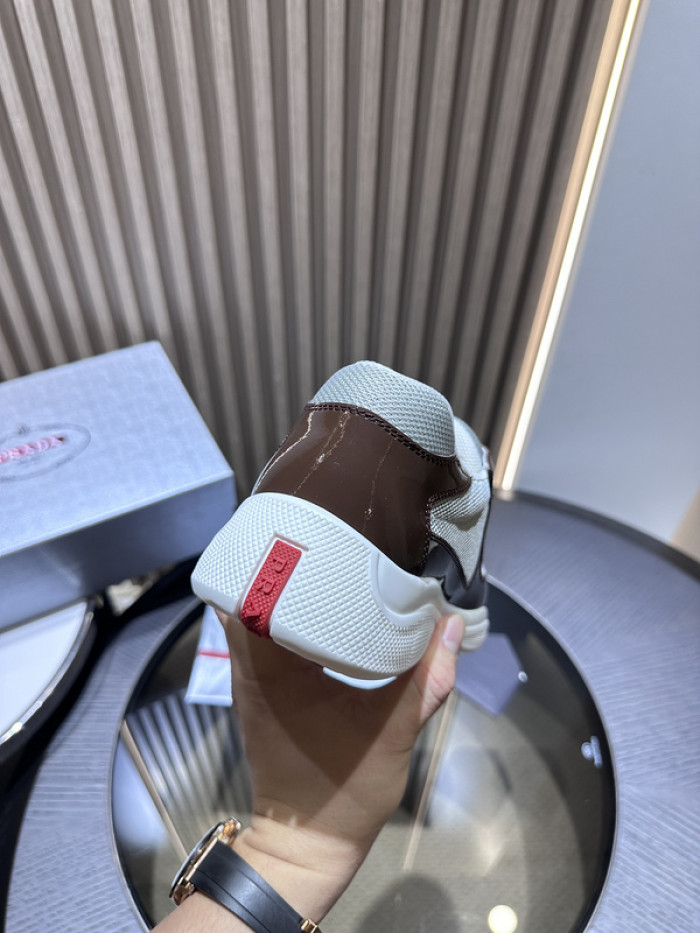 Prada 033