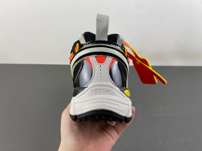 OFF-WHITE -108