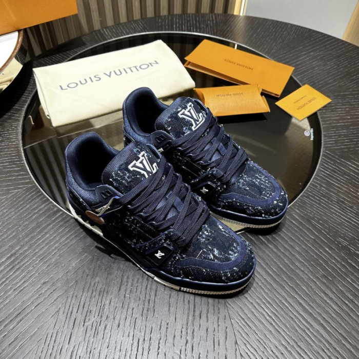 LV snekaers 233