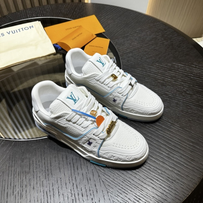 LV snekaers 238