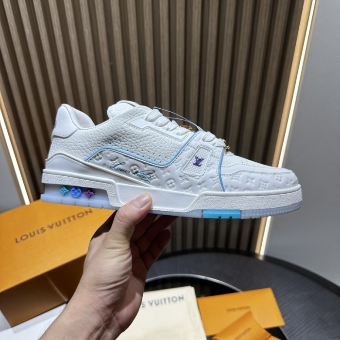 LV snekaers 238