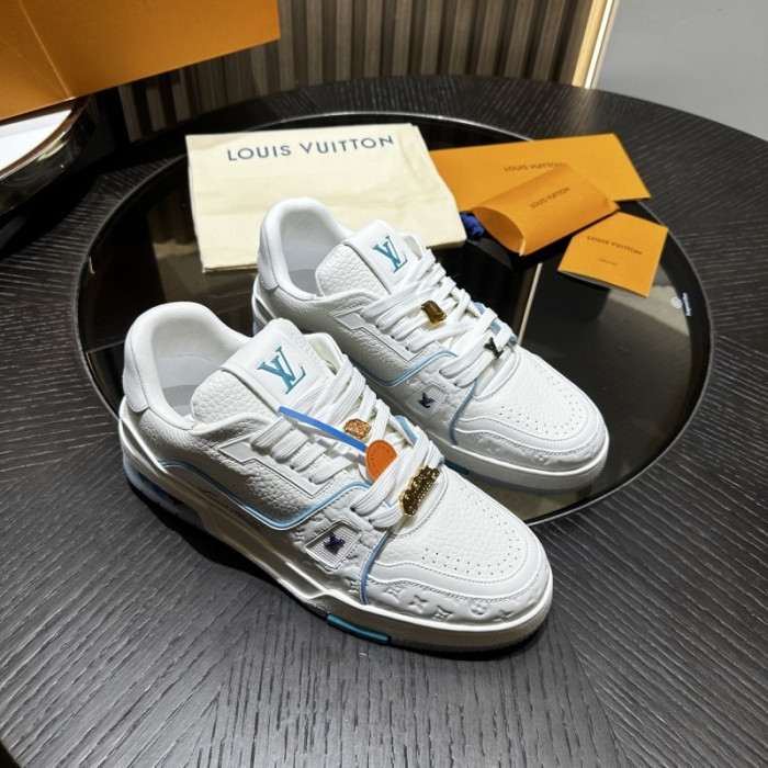 LV snekaers 238