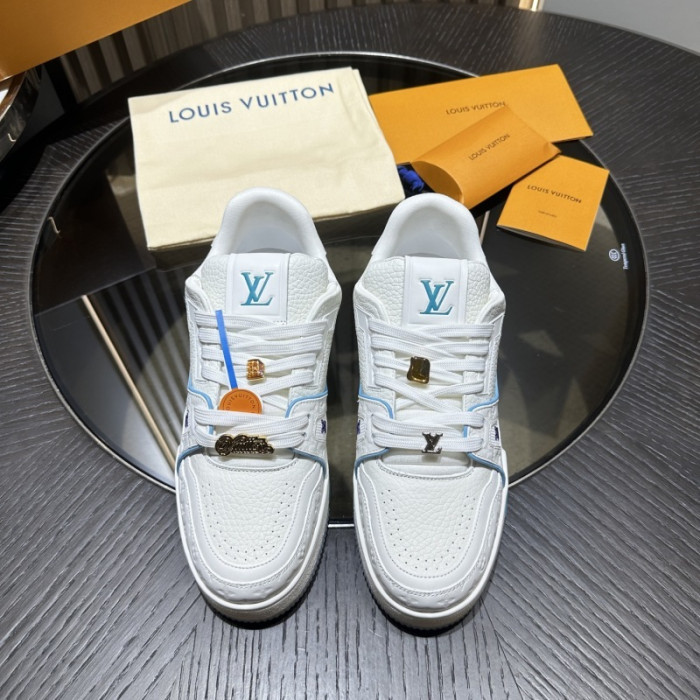 LV snekaers 238