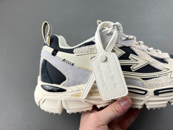 OFF-WHITE -81