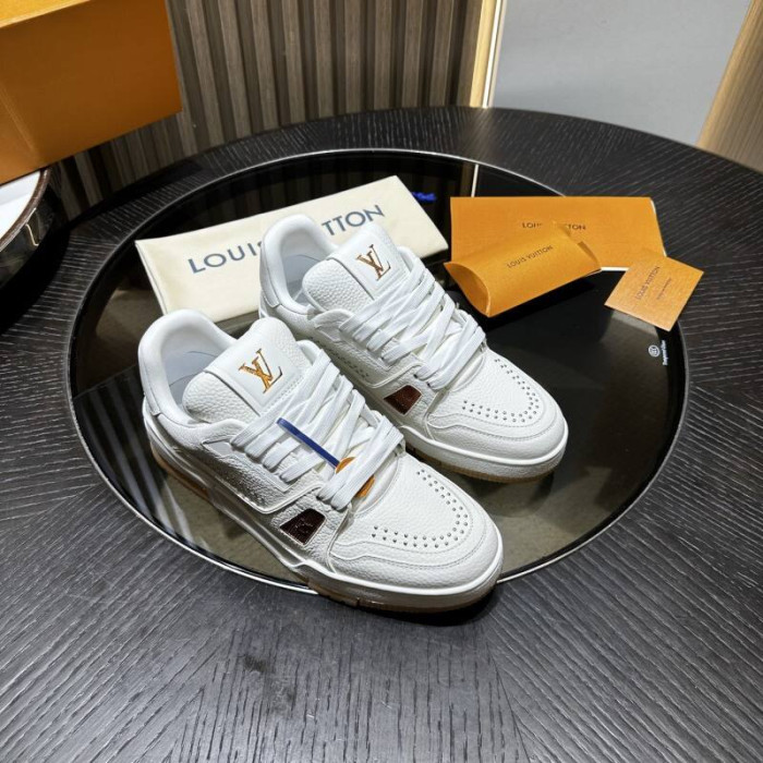 LV snekaers 211