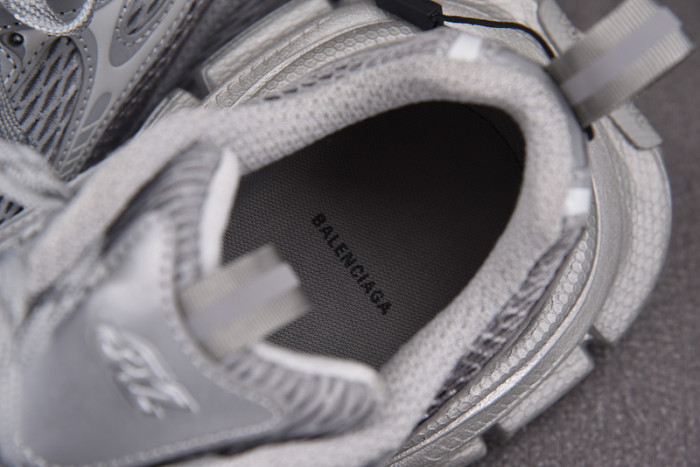 BALENCIAGA 23