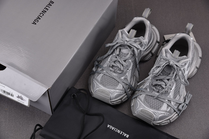 BALENCIAGA 23