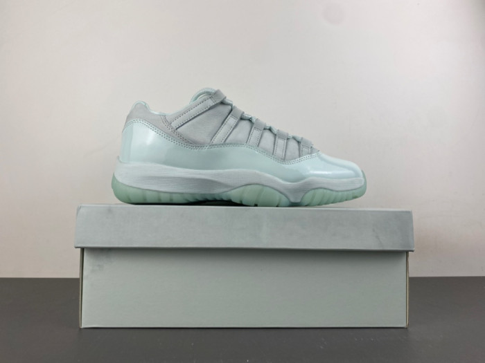 Jordan11-IW1882 300