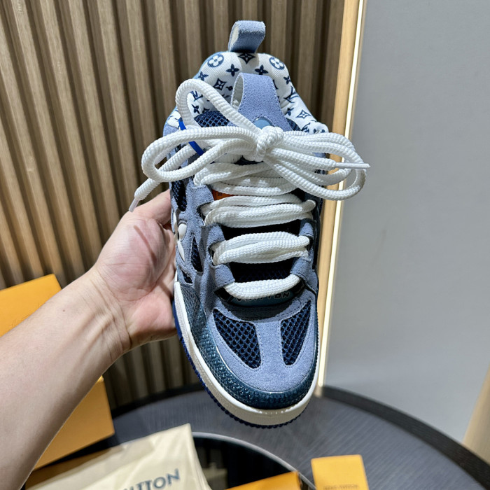 LV snekaers 250