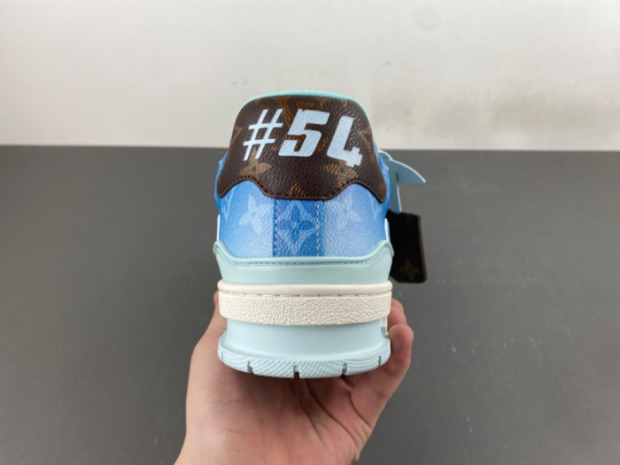 LV snekaers 285