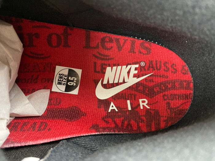 Air Jordan 3 x Levi