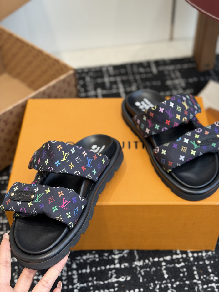 L&V sandal 83