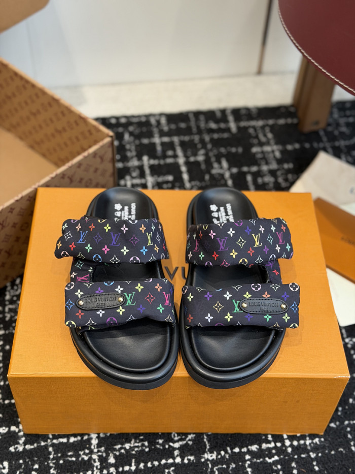 L&V sandal 83