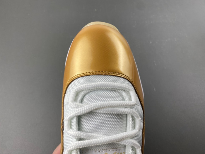 Jordan 11 Retro Low Mother