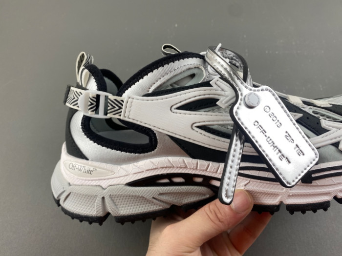 OFF-WHITE -104