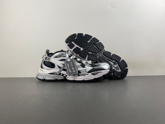 OFF-WHITE -104