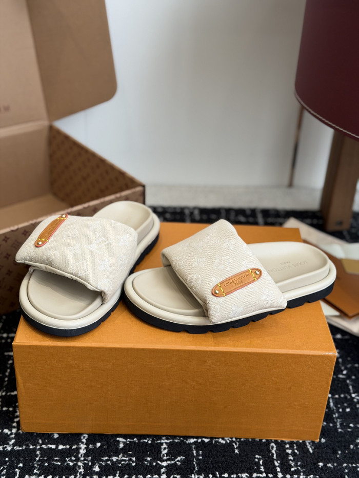 L&V sandal 81