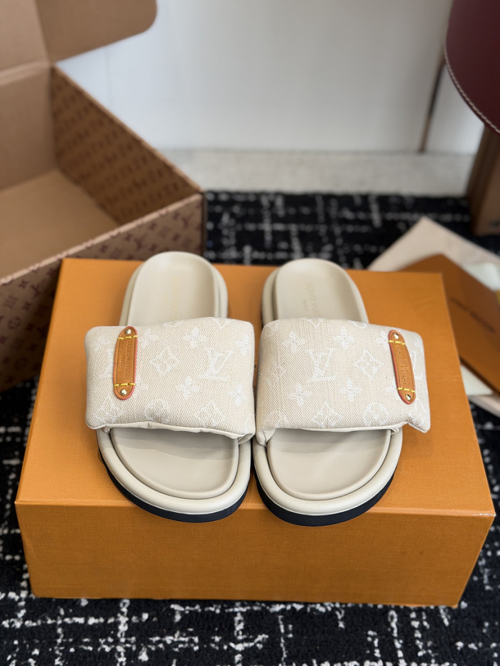 L&V sandal 81