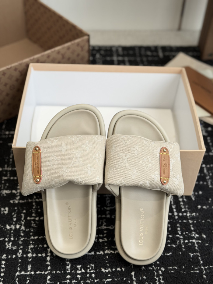 L&V sandal 81