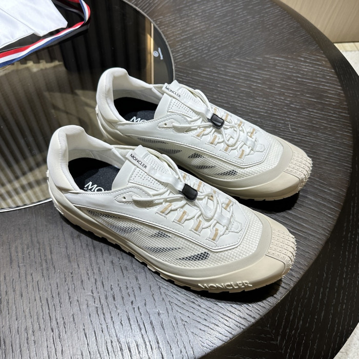 MONCLER SNEAKER 16
