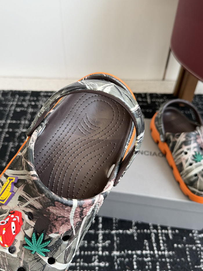 Ba1en*iaga Sandal 48