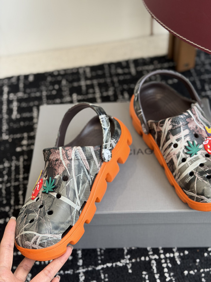 Ba1en*iaga Sandal 48