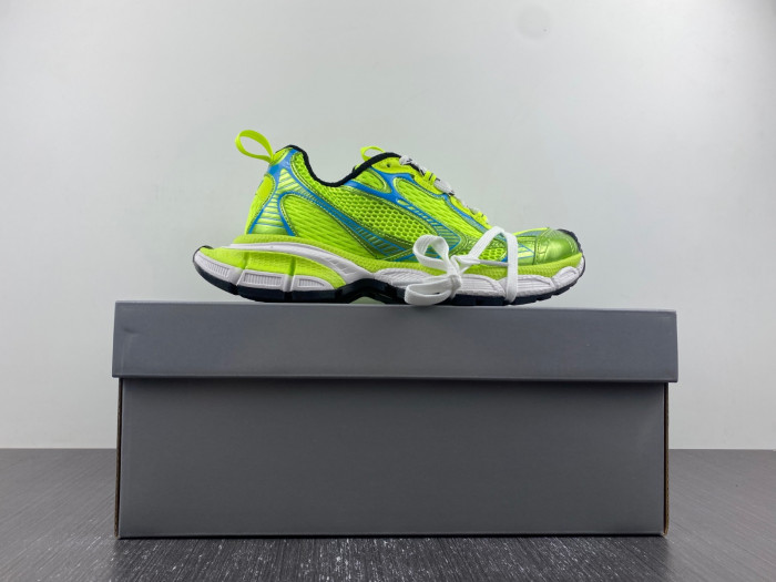 IAGA -PHANTOM SNEAKER-22