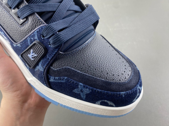 LV snekaers 306