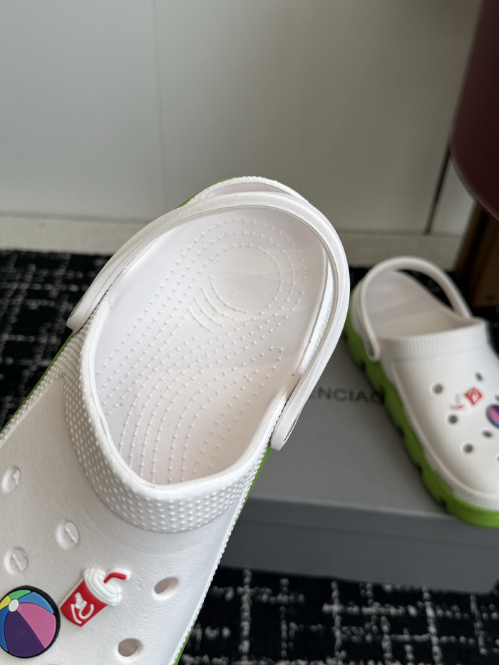 Ba1en*iaga Sandal 50