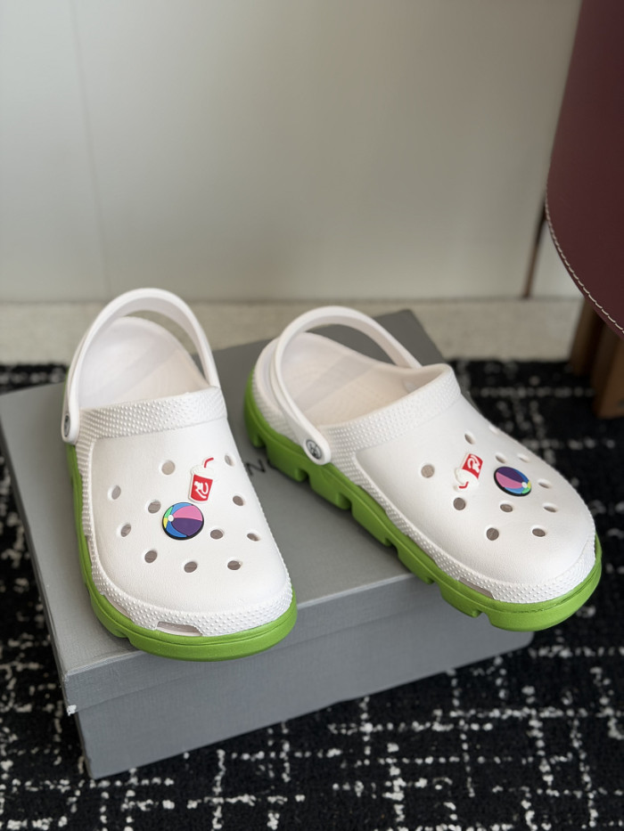 Ba1en*iaga Sandal 50