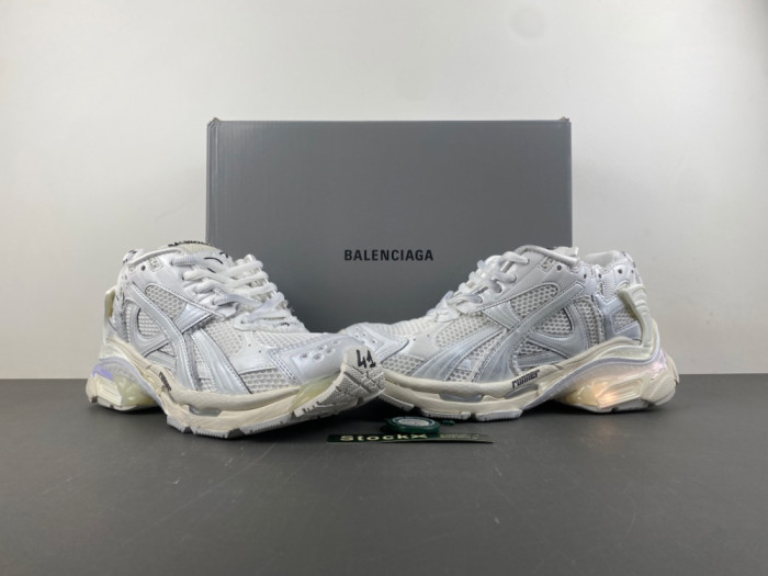 SNEAKER RUNNER 54