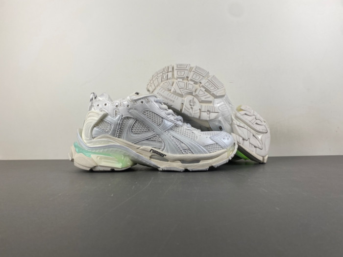 SNEAKER RUNNER 54