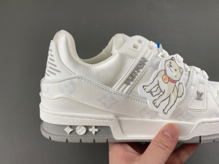 LV snekaers 284