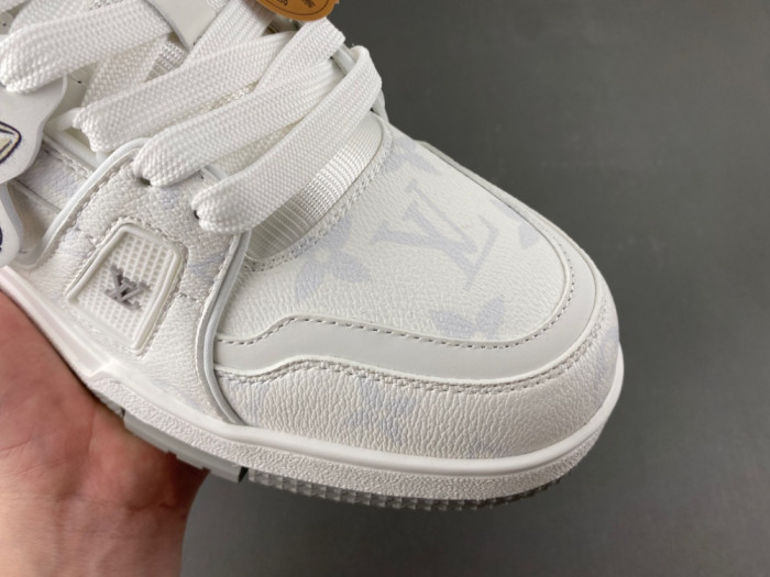 LV snekaers 284