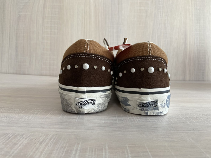 VANS-08