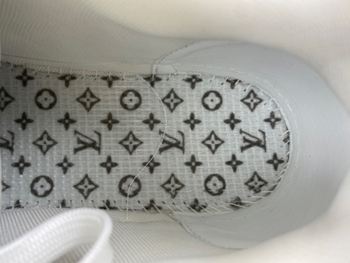 LV snekaers 286