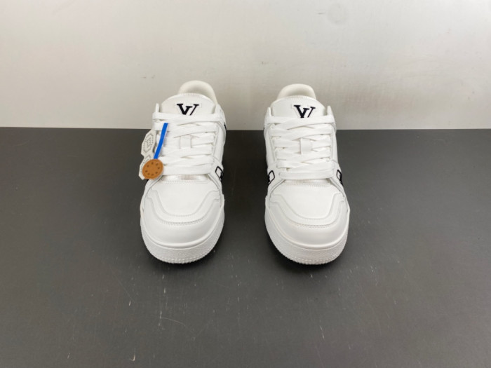 LV snekaers 286
