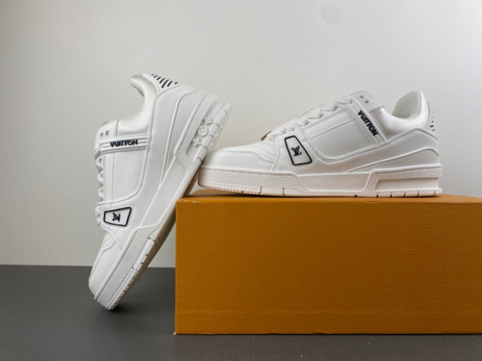 LV snekaers 286