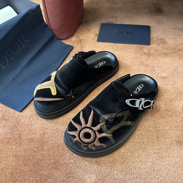 D10r SANDAL 25