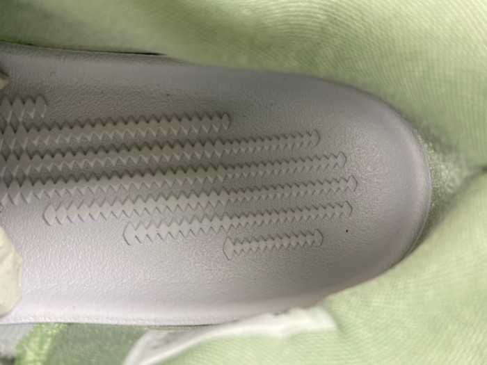 Nike Kobe 9 EM Low Protro Light Silver Steam-IH1401-003
