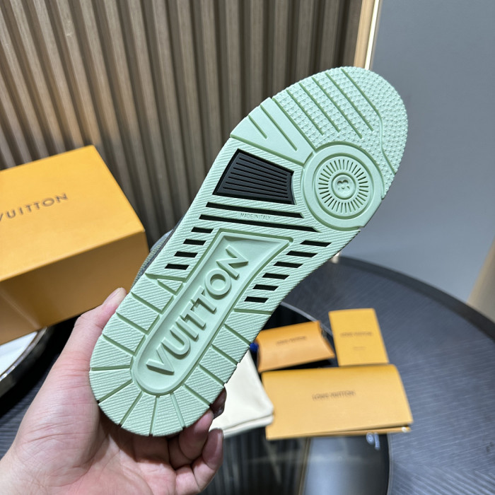 LV snekaers 254